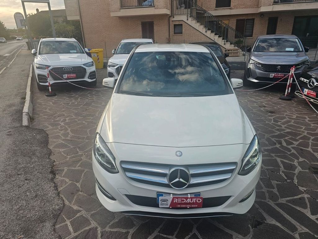 Mercedes-Benz B 180 2016