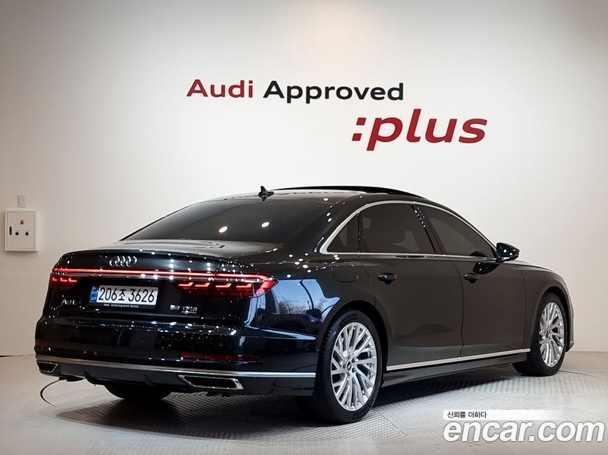Audi A8 2021