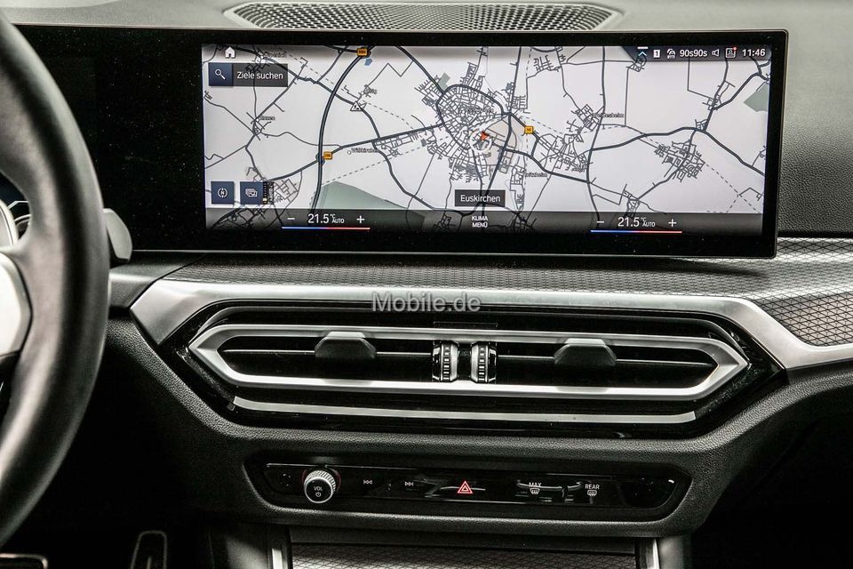 BMW 318 2024