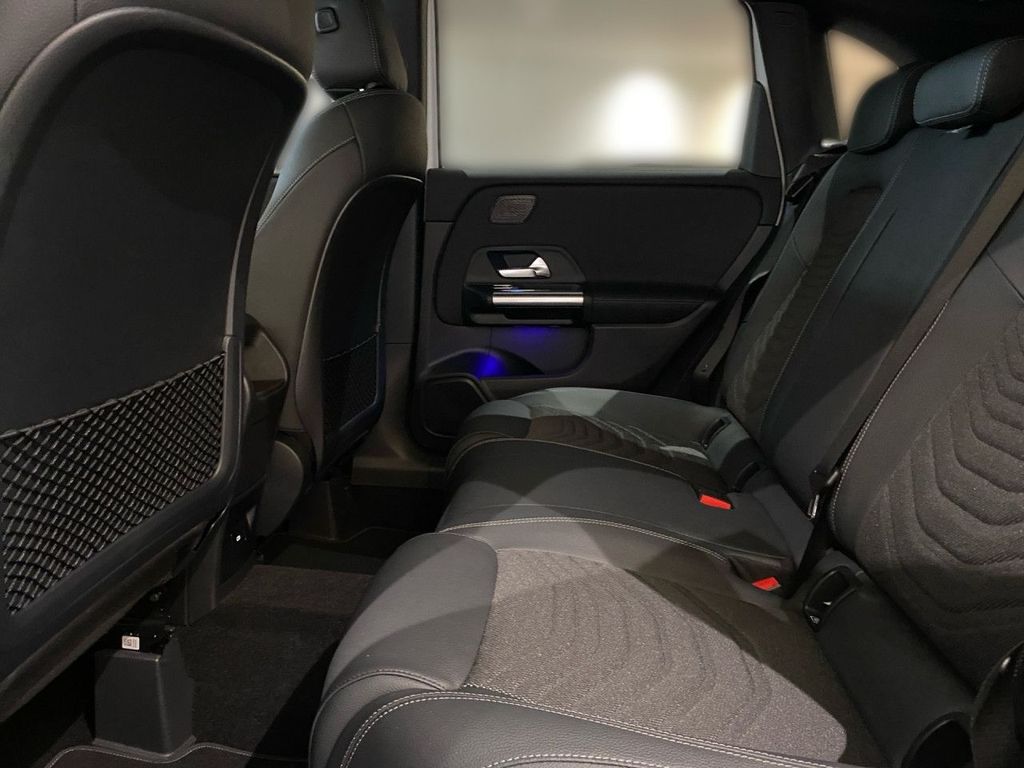 Mercedes-Benz B 200 2026