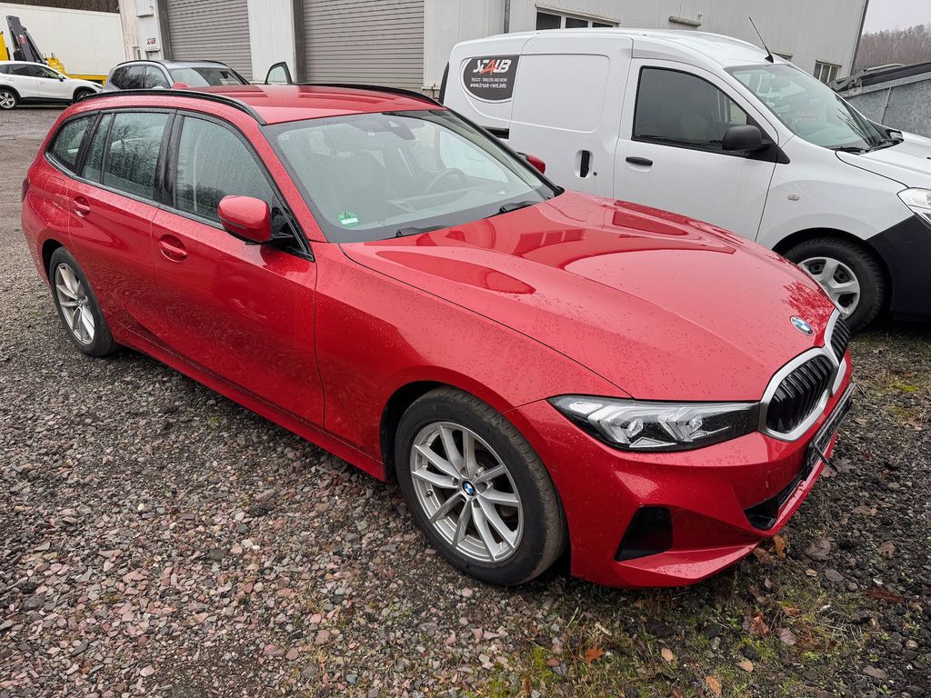 BMW 318 2022