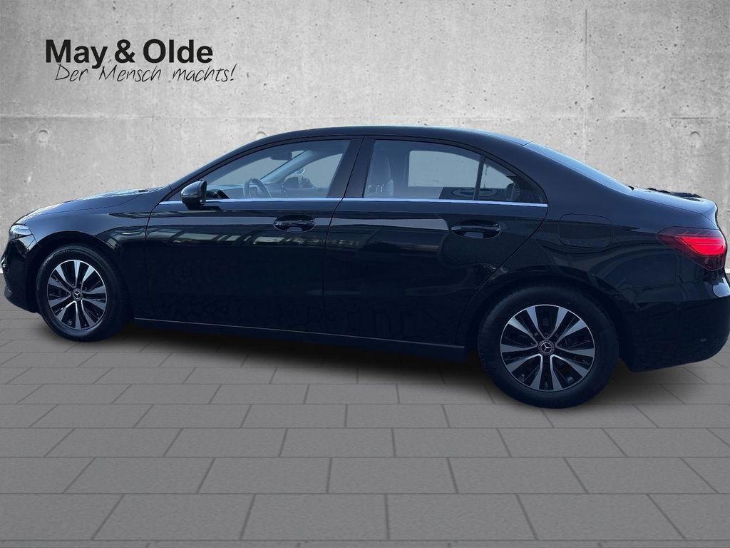 Mercedes-Benz A 180 2023