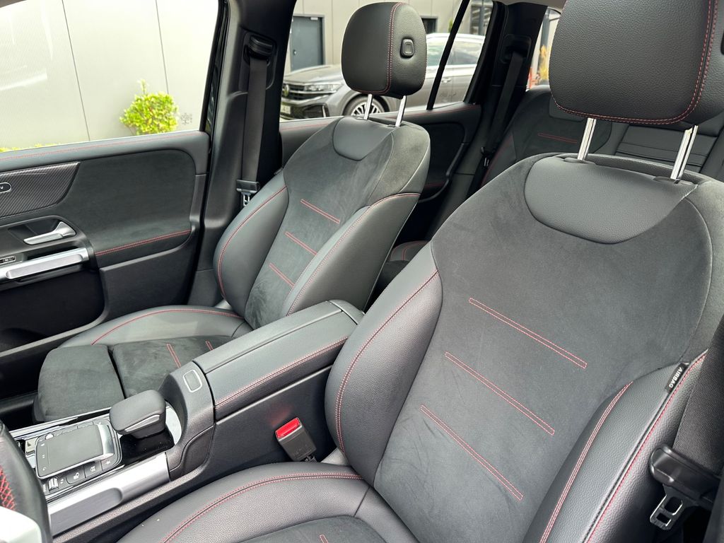 Mercedes-Benz GLB 180 2021