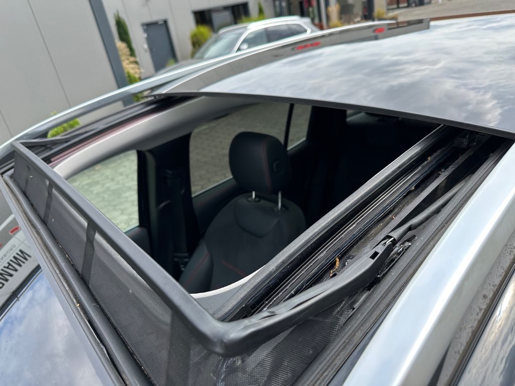 Mercedes-Benz GLB 180 2021