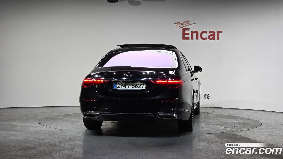 Mercedes-Benz S-Class 2021