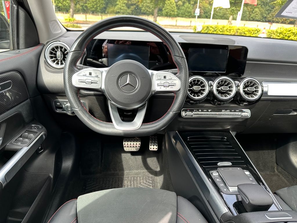 Mercedes-Benz GLB 180 2021