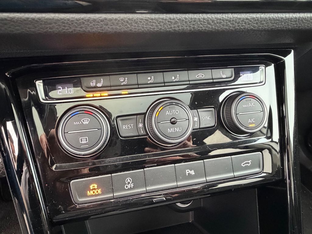 Volkswagen Touran 2021