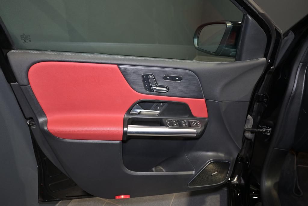 Mercedes-Benz B 200 2022