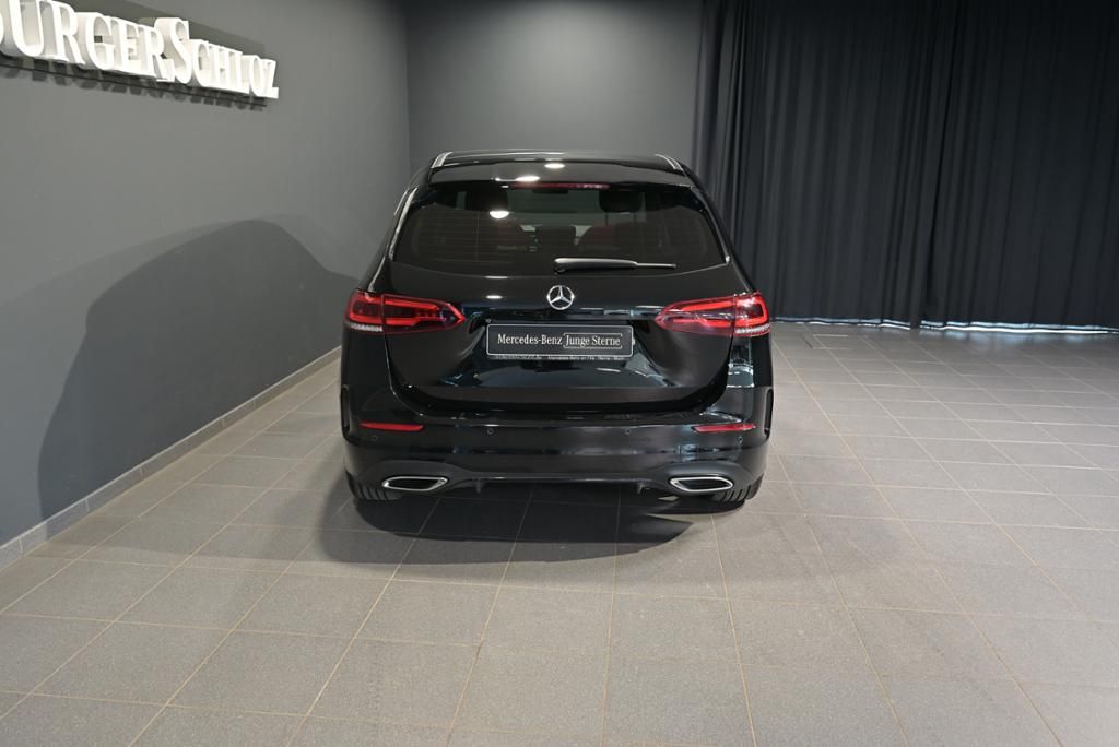 Mercedes-Benz B 200 2022