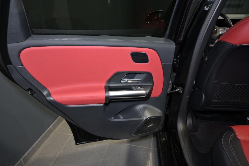 Mercedes-Benz B 200 2022