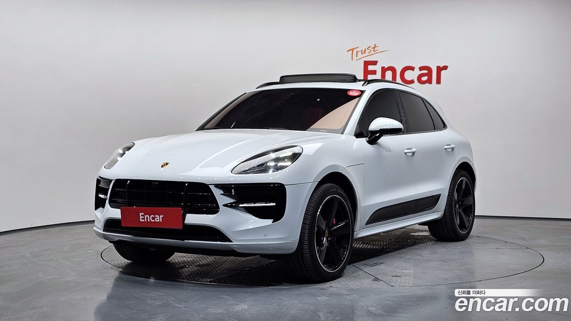 Porsche Macan 2021