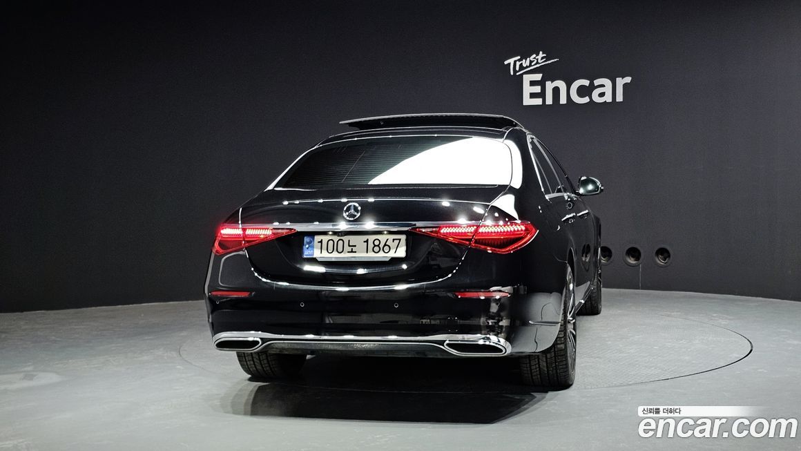 Mercedes-Benz S-Class 2021