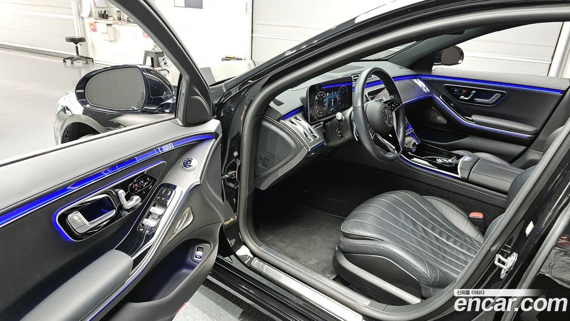 Mercedes-Benz S-Class 2021