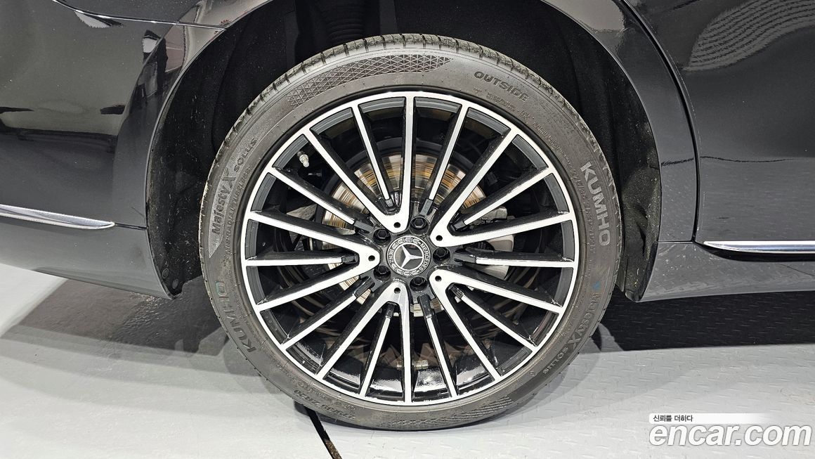 Mercedes-Benz S-Class 2021