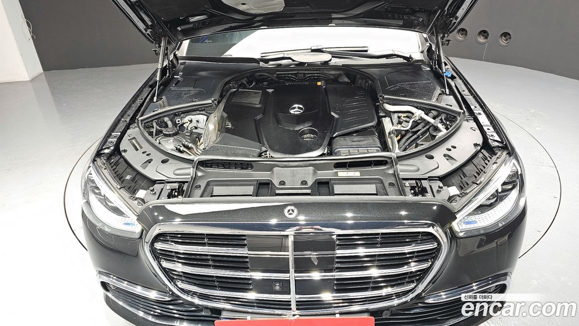 Mercedes-Benz S-Class 2021