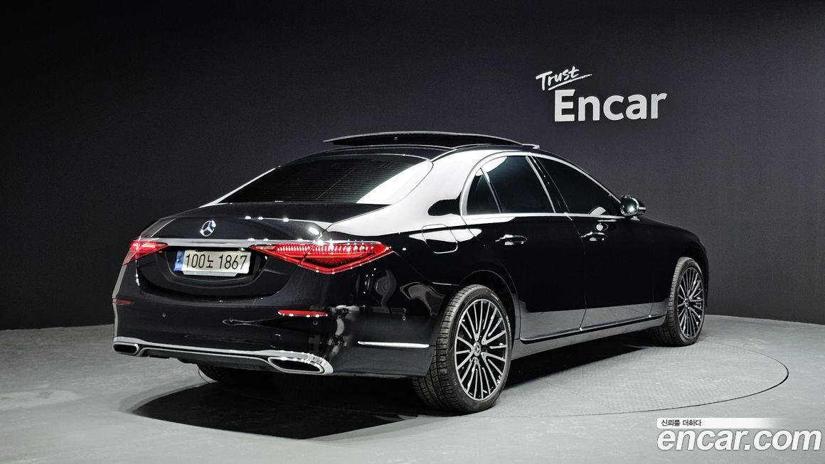 Mercedes-Benz S-Class 2021