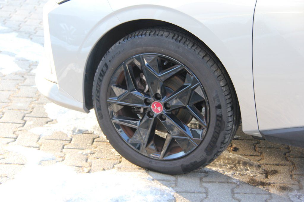 DS Automobiles DS4 2024