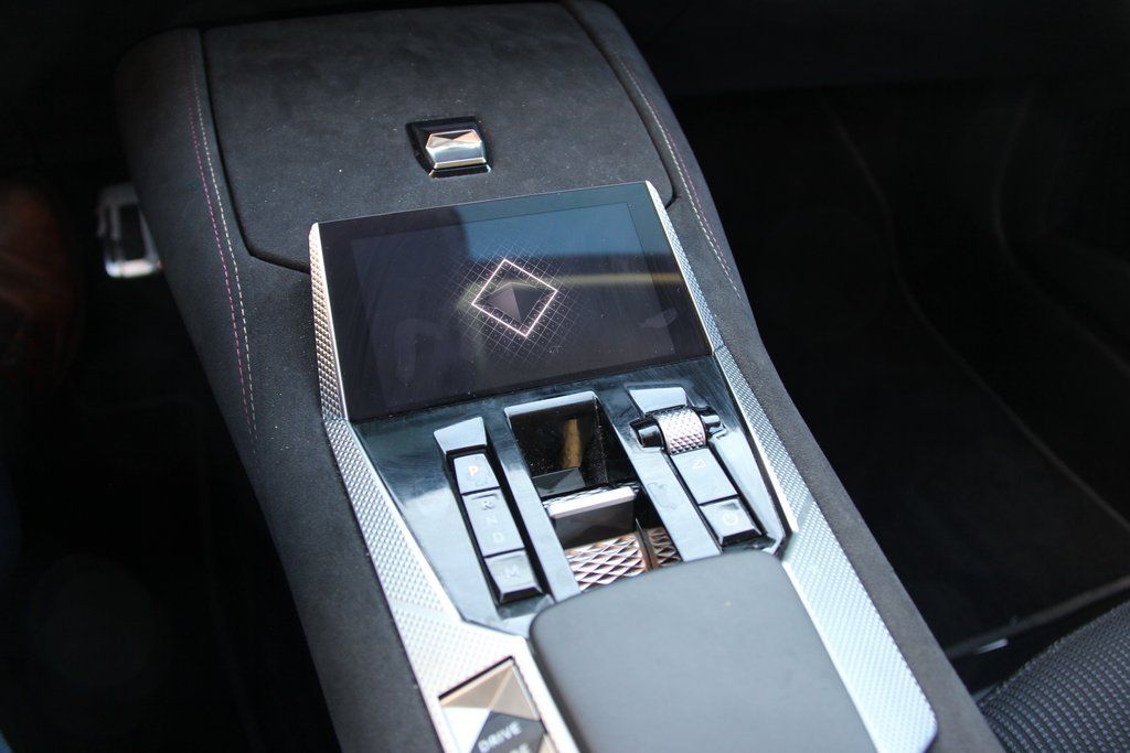 DS Automobiles DS4 2024