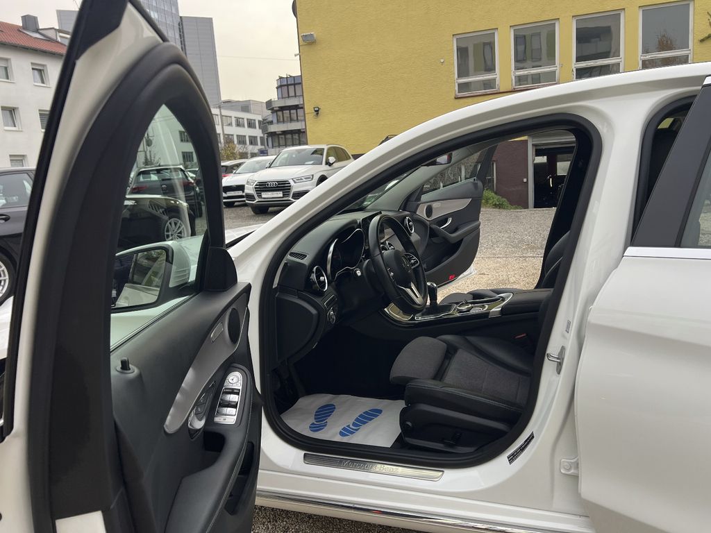 Mercedes-Benz C 200 2021