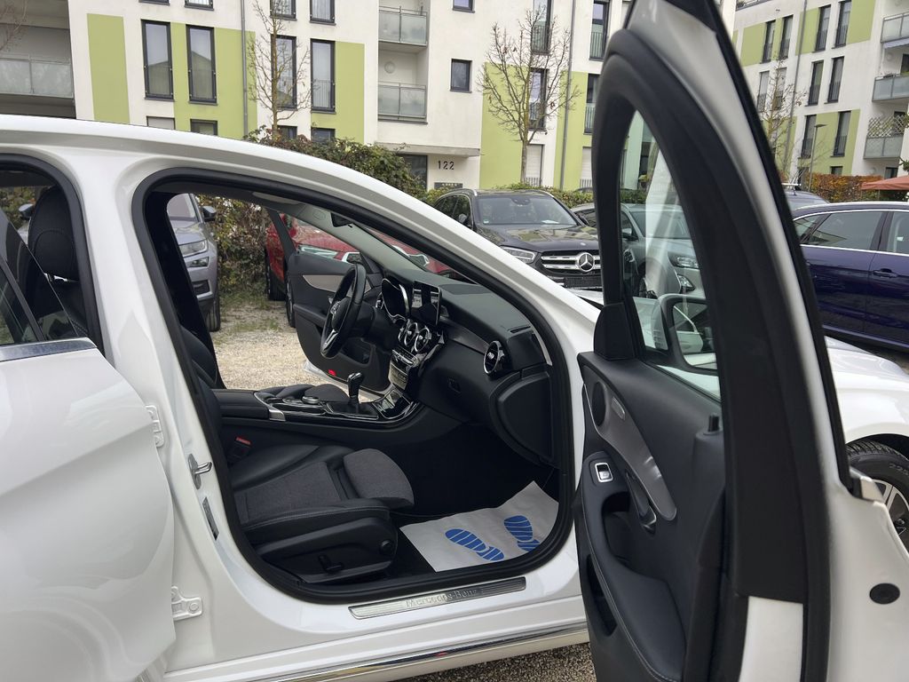 Mercedes-Benz C 200 2021