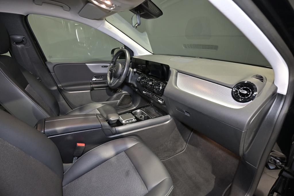 Mercedes-Benz B 250 2022