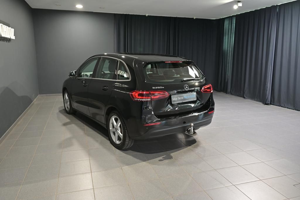 Mercedes-Benz B 250 2022