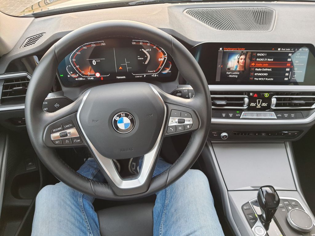 BMW 318 2021