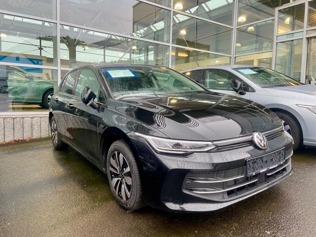 Volkswagen Golf 2025
