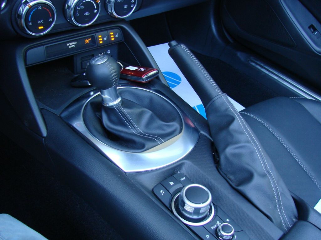 Mazda MX-5 2021