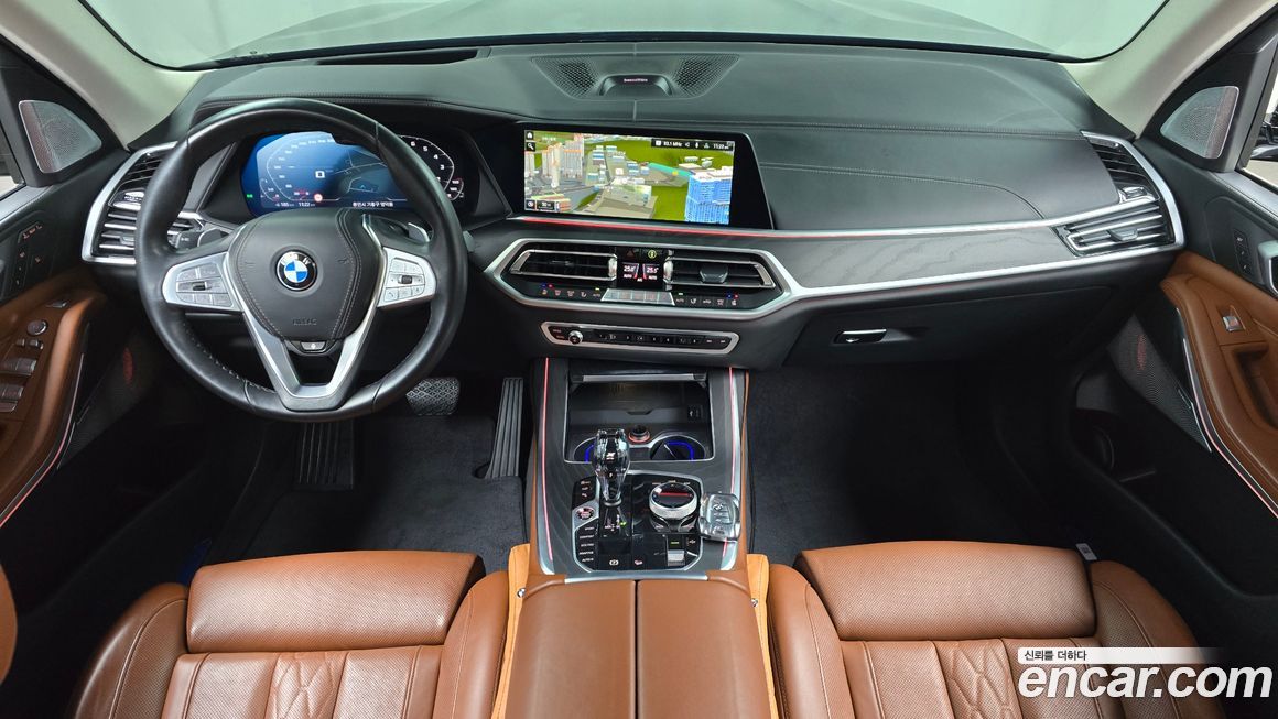 BMW X7 2021