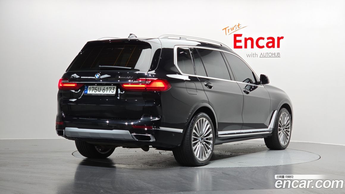 BMW X7 2021