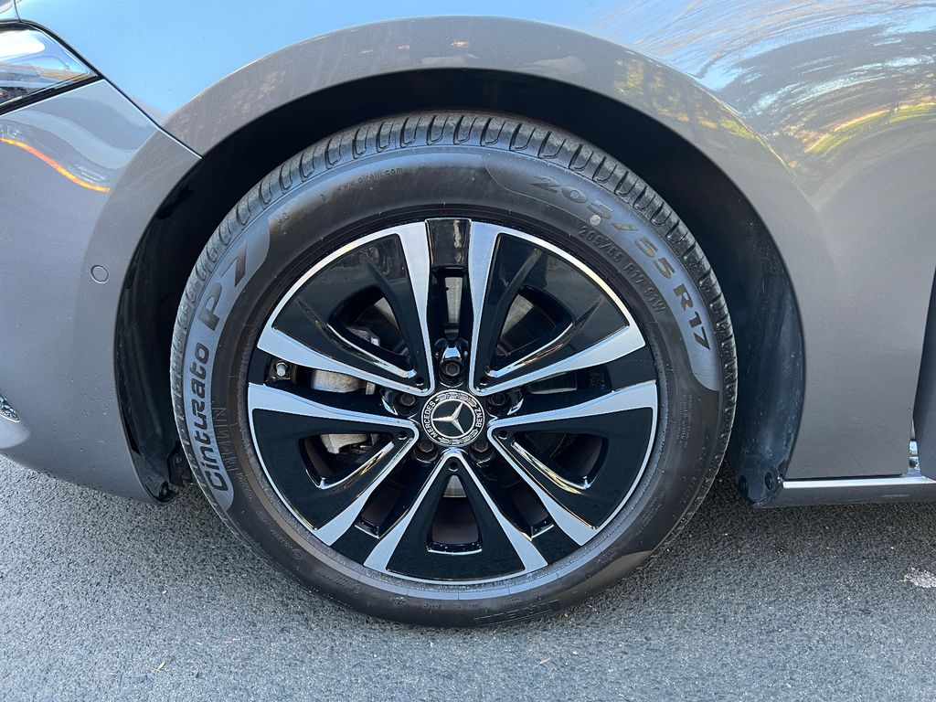 Mercedes-Benz A 200 2024