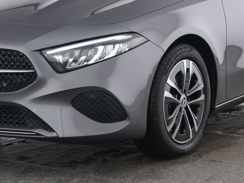 Mercedes-Benz A 200 2024
