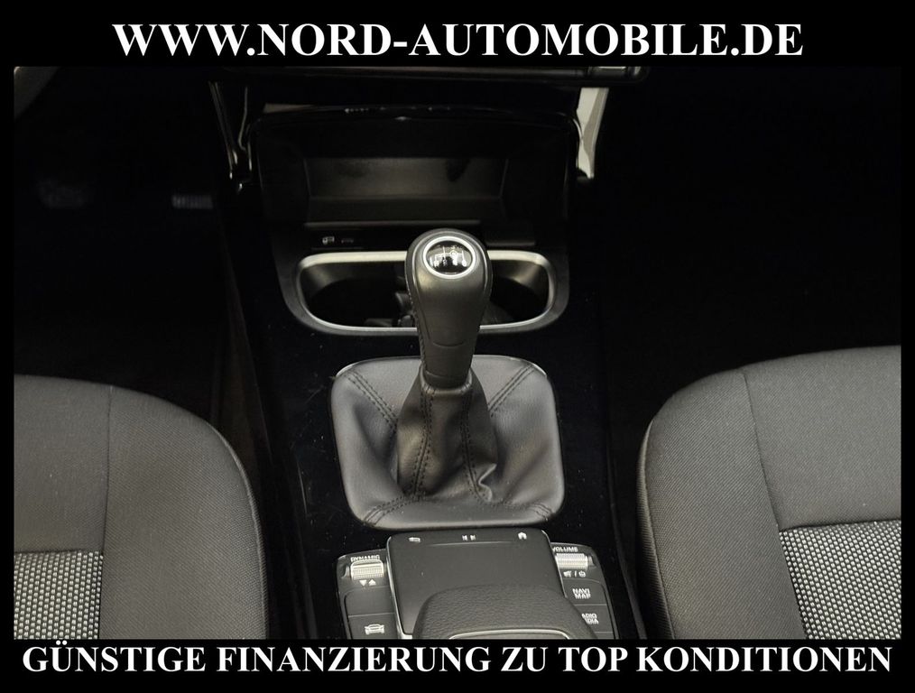 Mercedes-Benz A 180 2022