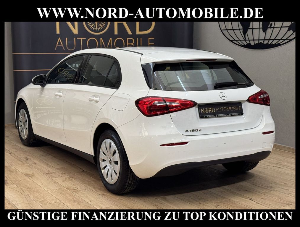 Mercedes-Benz A 180 2022