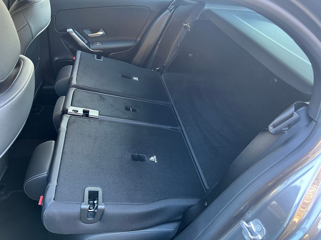 Mercedes-Benz A 200 2024