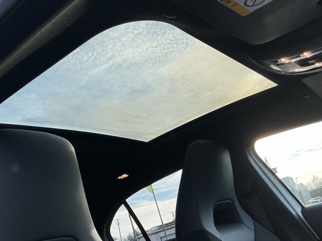 Mercedes-Benz A 250 2022