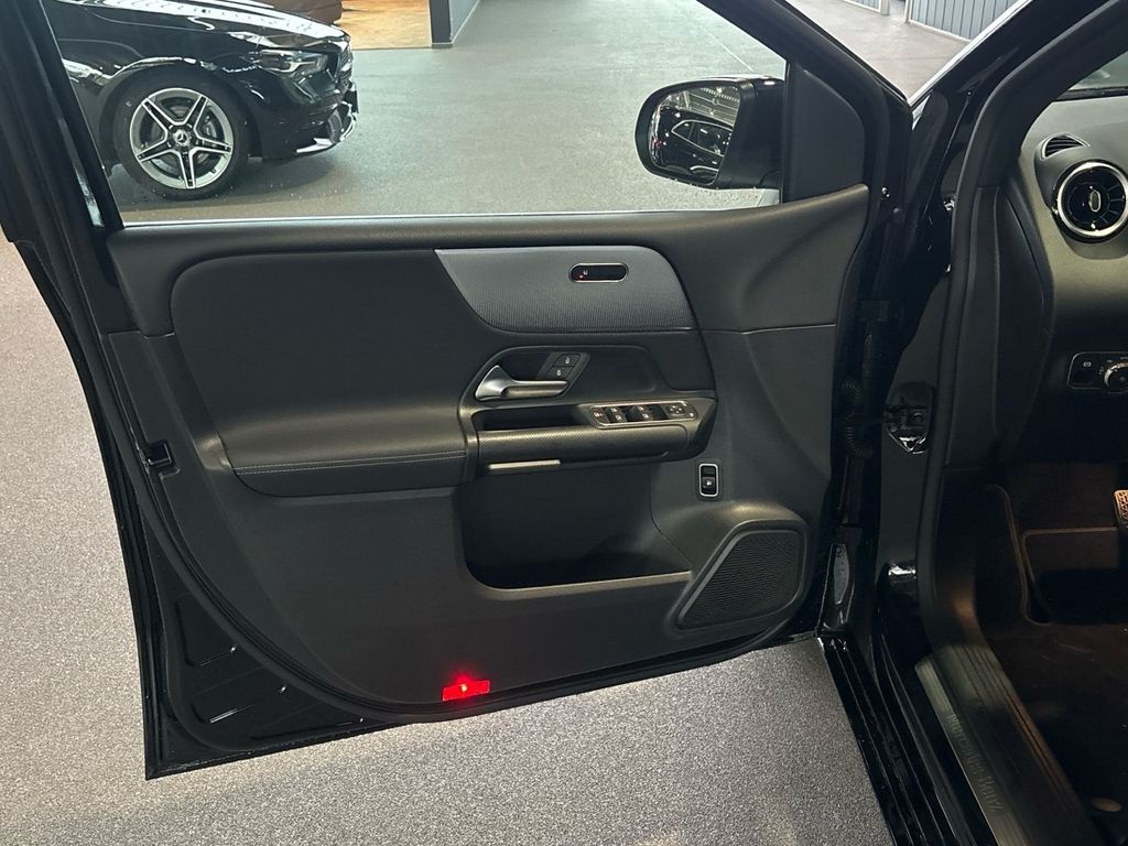 Mercedes-Benz B 250 2022