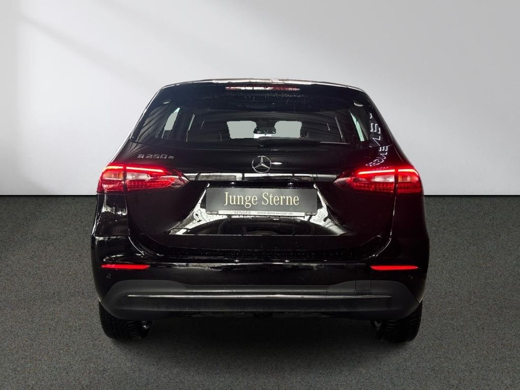 Mercedes-Benz B 250 2022