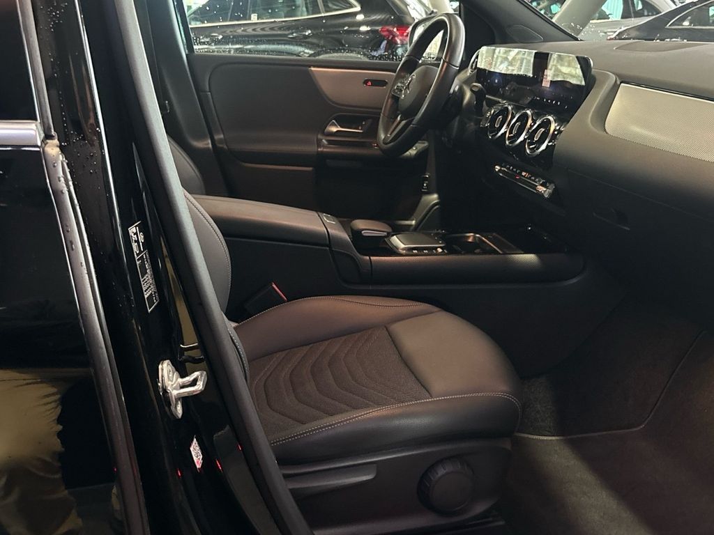 Mercedes-Benz B 250 2022