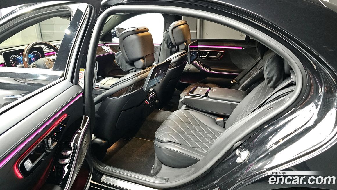 Mercedes-Benz S-Class 2021