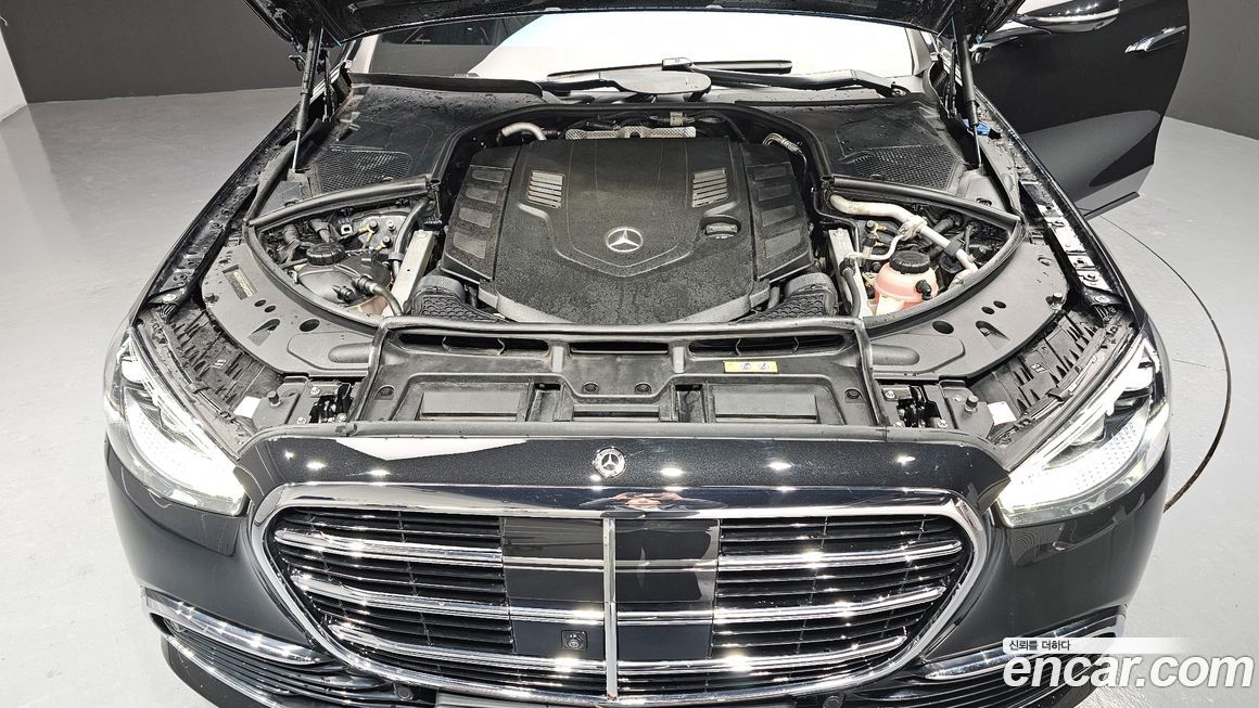 Mercedes-Benz S-Class 2021