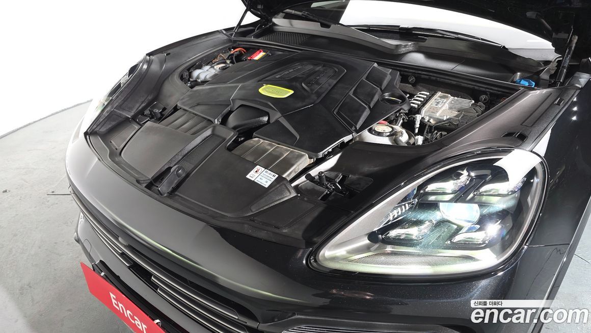 Porsche Cayenne 2023