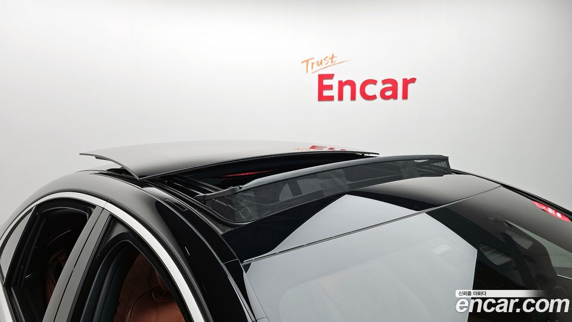 Mercedes-Benz S-Class 2023