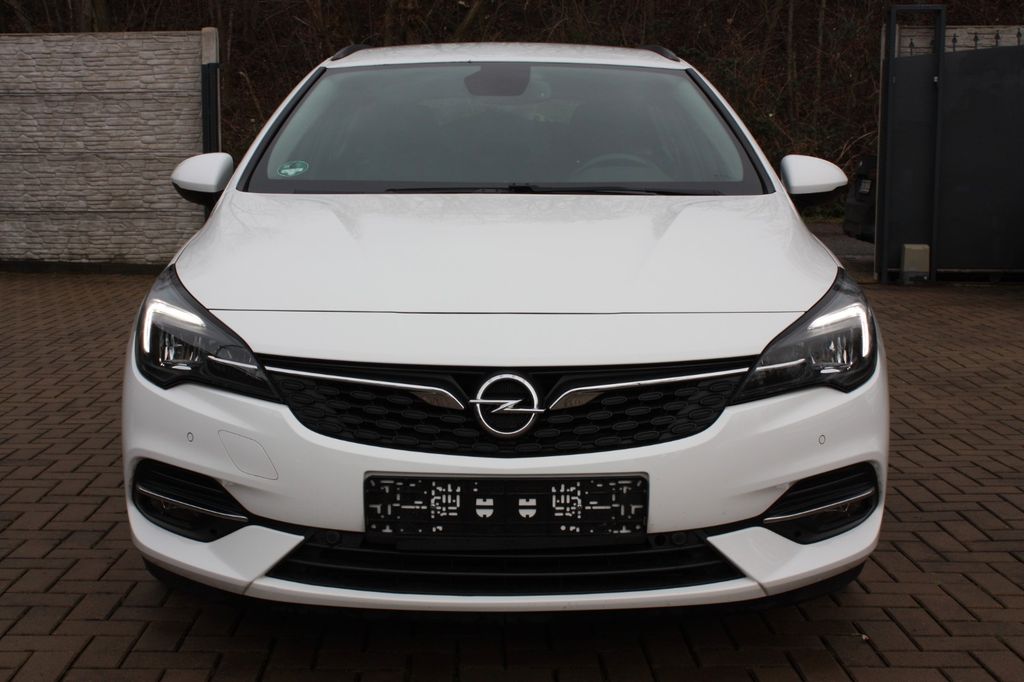 Opel Astra 2021