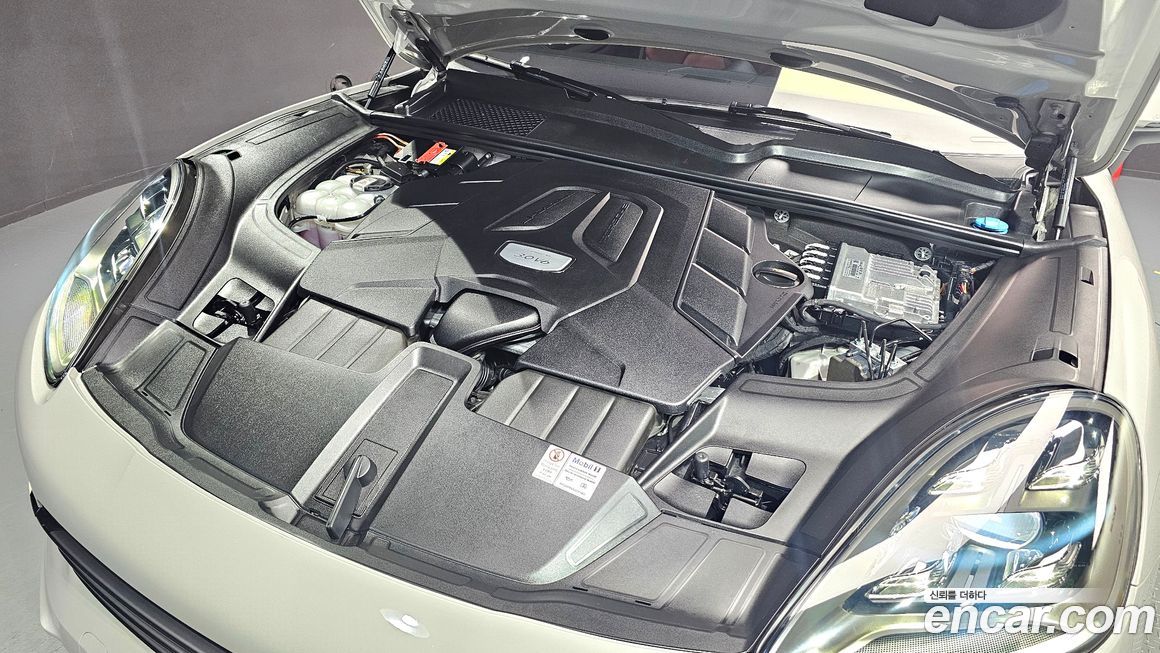 Porsche Cayenne 2022