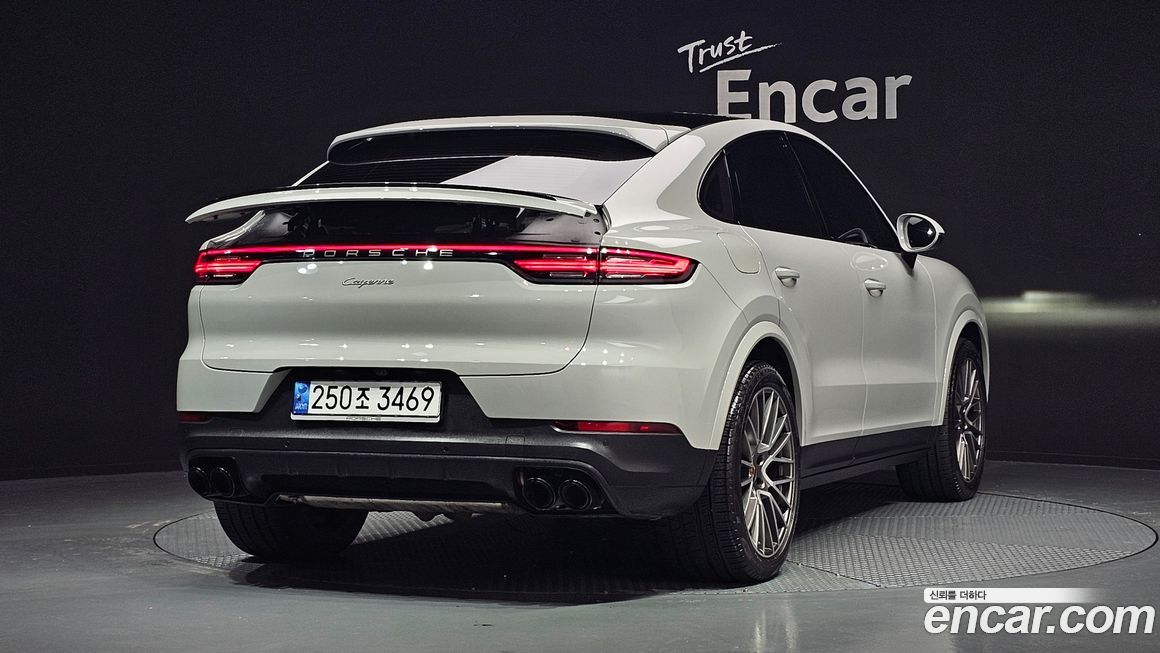 Porsche Cayenne 2022