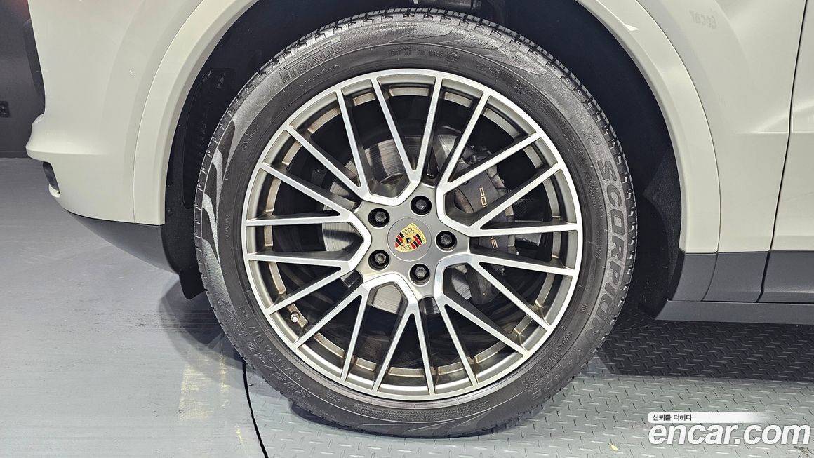 Porsche Cayenne 2022