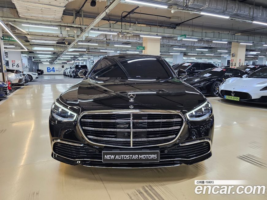 Mercedes-Benz S-Class 2025