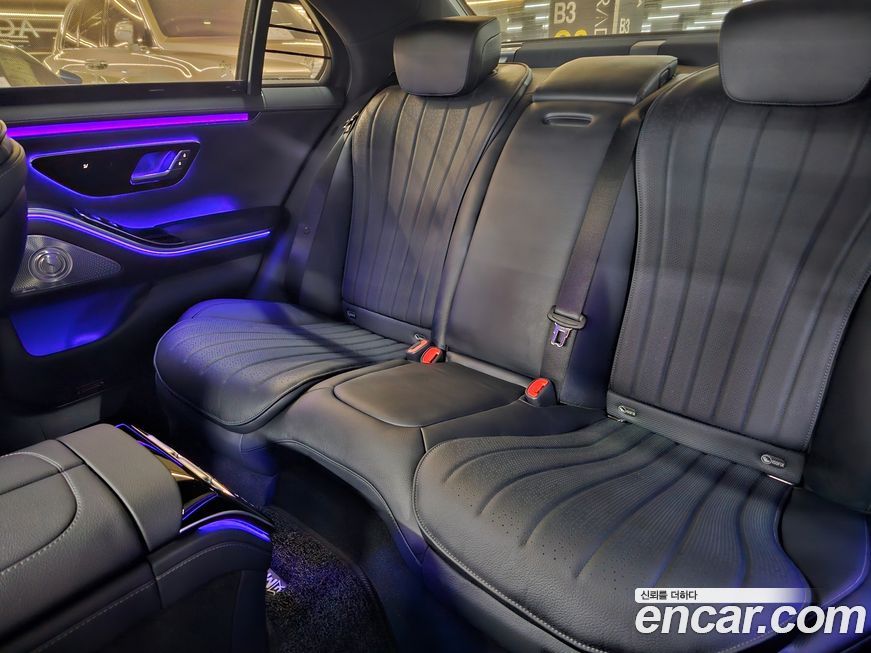 Mercedes-Benz S-Class 2025